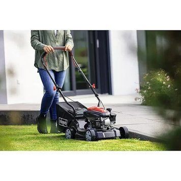 Компактна бензинова газонокосарка Scheppach PML40-132P PML40-132P фото